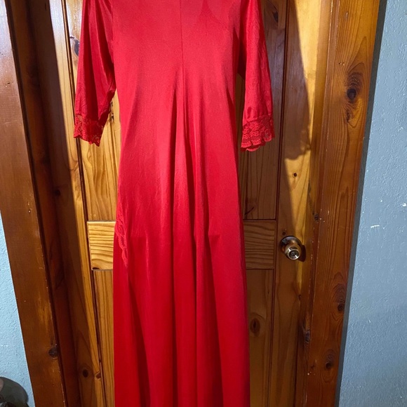 Vintage Red Texasheen Peignoir Set - Picture 11 of 11
